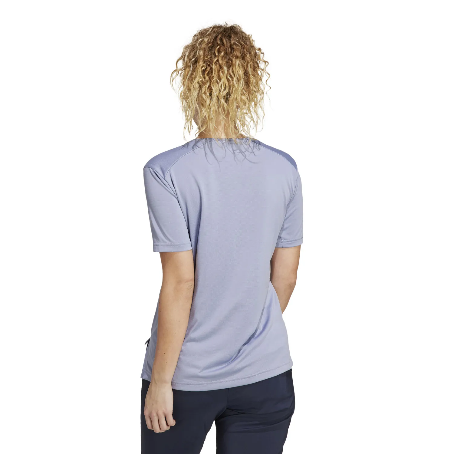 204_HZ1375_5_APPAREL_On Model_Back View_transparent.jpg