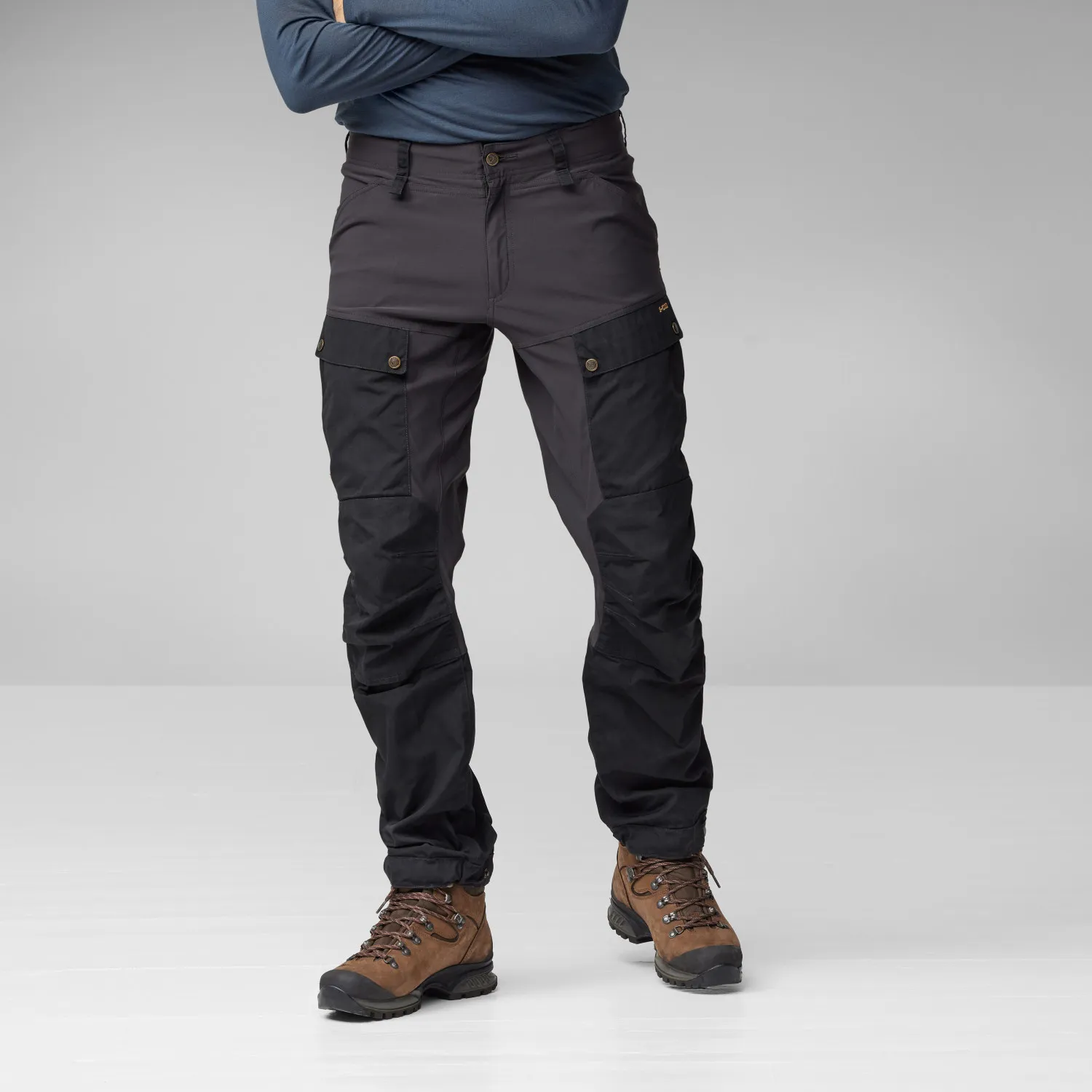 Keb_Trousers_M_87176-550_E_MODEL_FJR.jpg