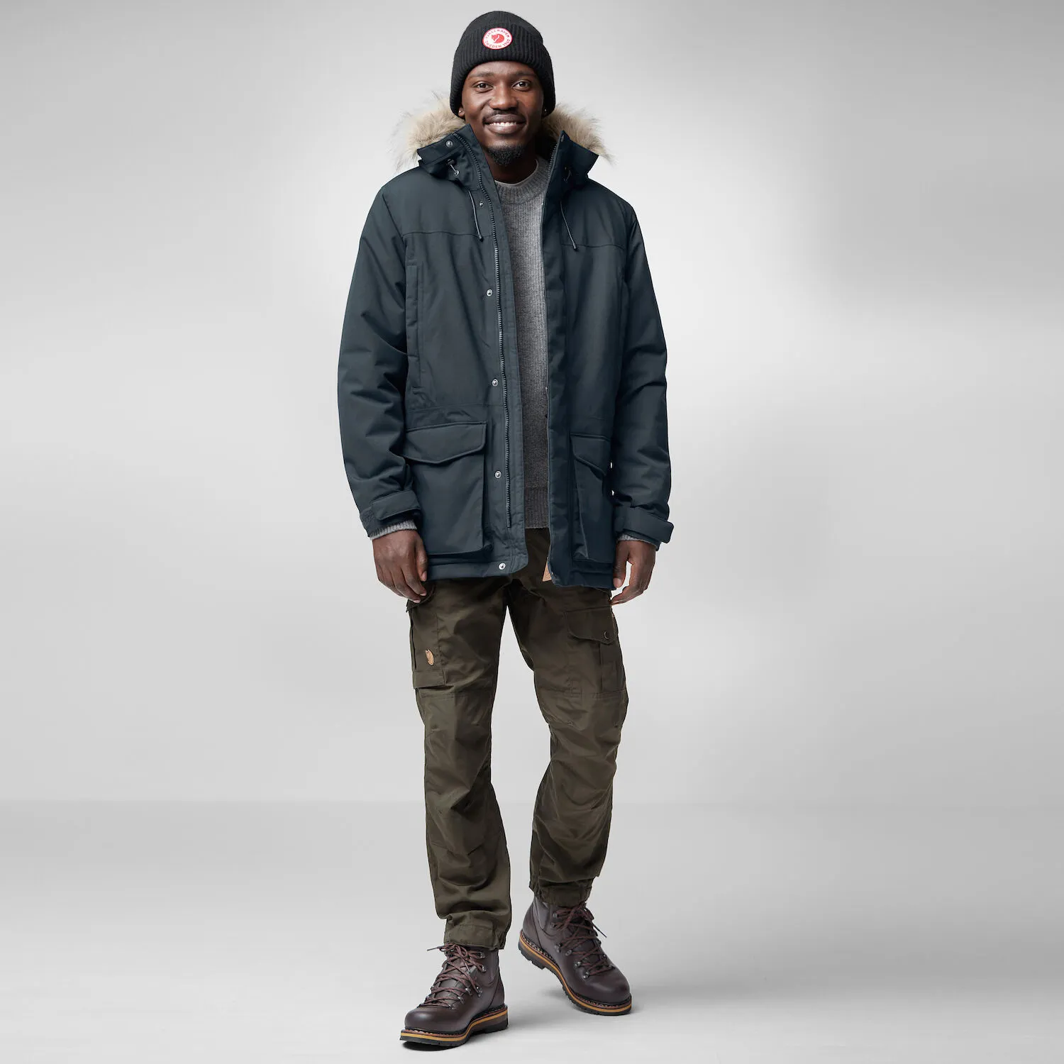 Nuuk_Lite_Parka_M_87158-555_A_MODEL_FJR.jpg