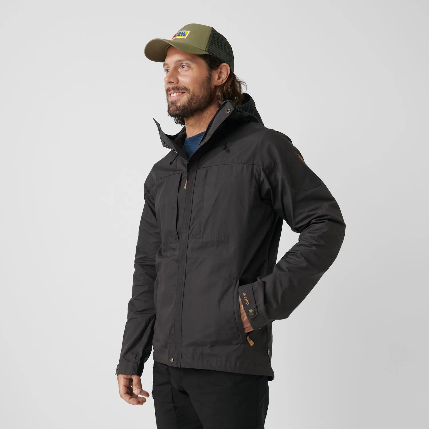 Skogso_Jacket_M_81698-030_E_MODEL_FJR.jpg