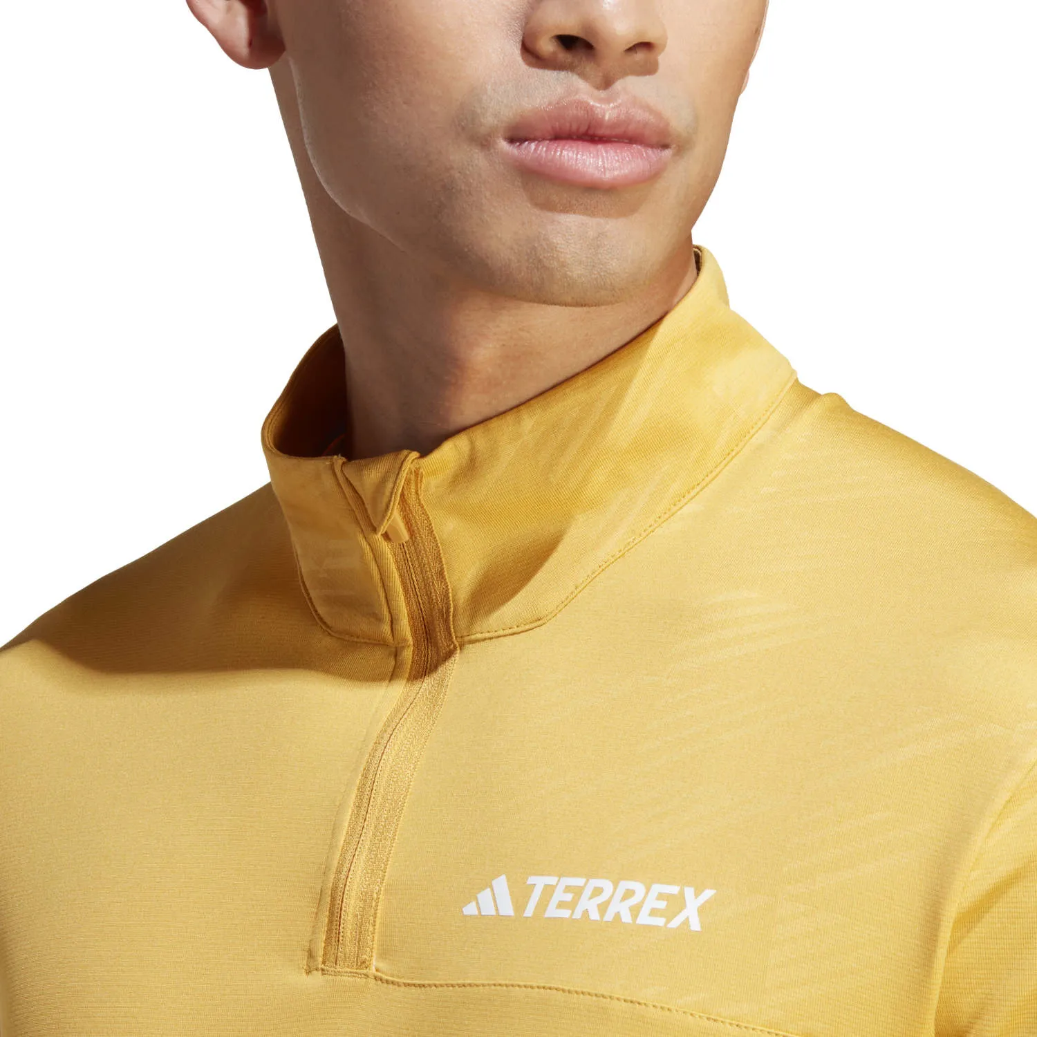 HZ6236_8_APPAREL_On Model_Detail View 1_white.jpg