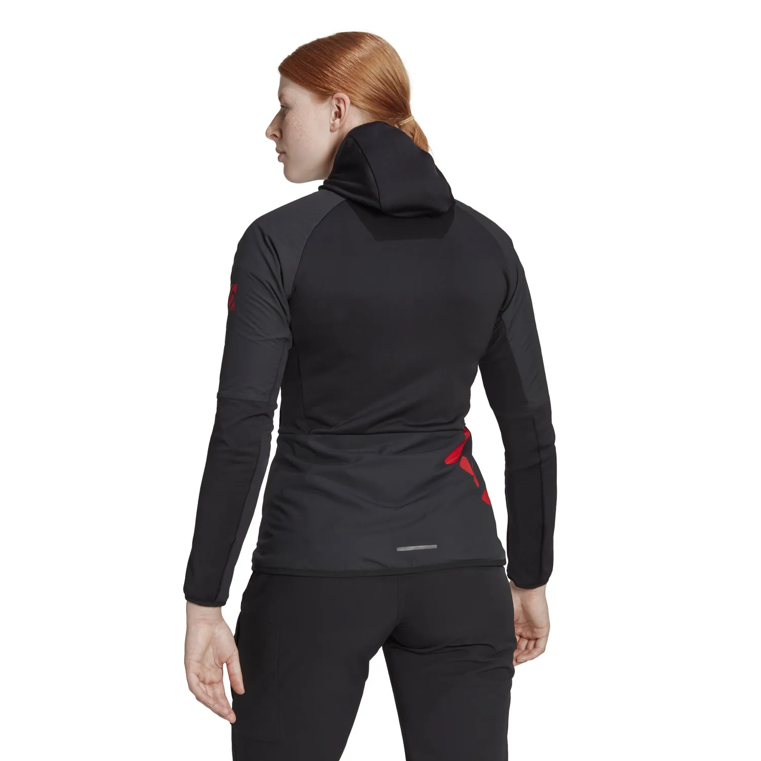 05_HH7064_5_APPAREL_On Model_Back View_transparent.jpg