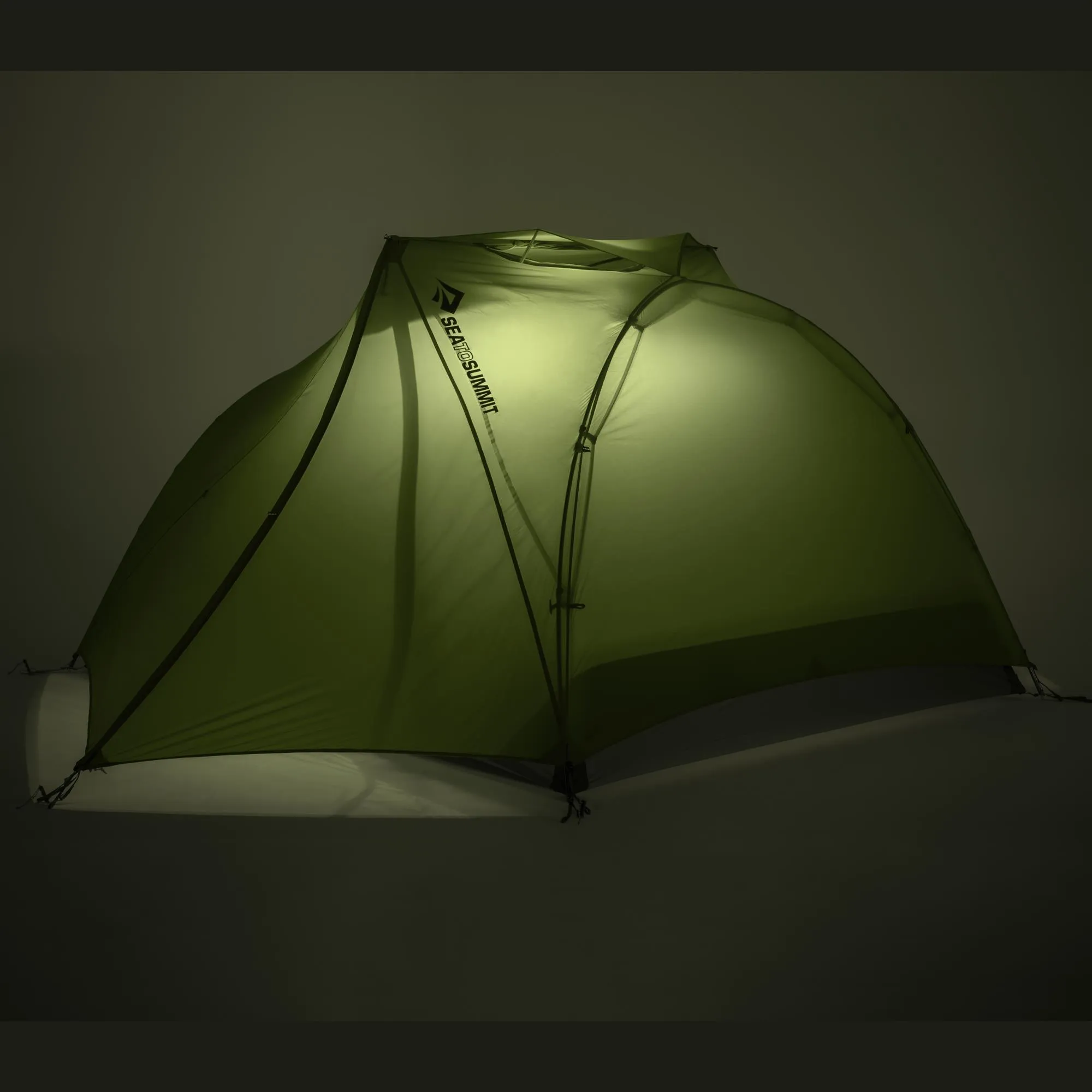 ATS2040-01180411_Telos-TR3-Ultralight-Tent-Green-10-LightBar.jpg