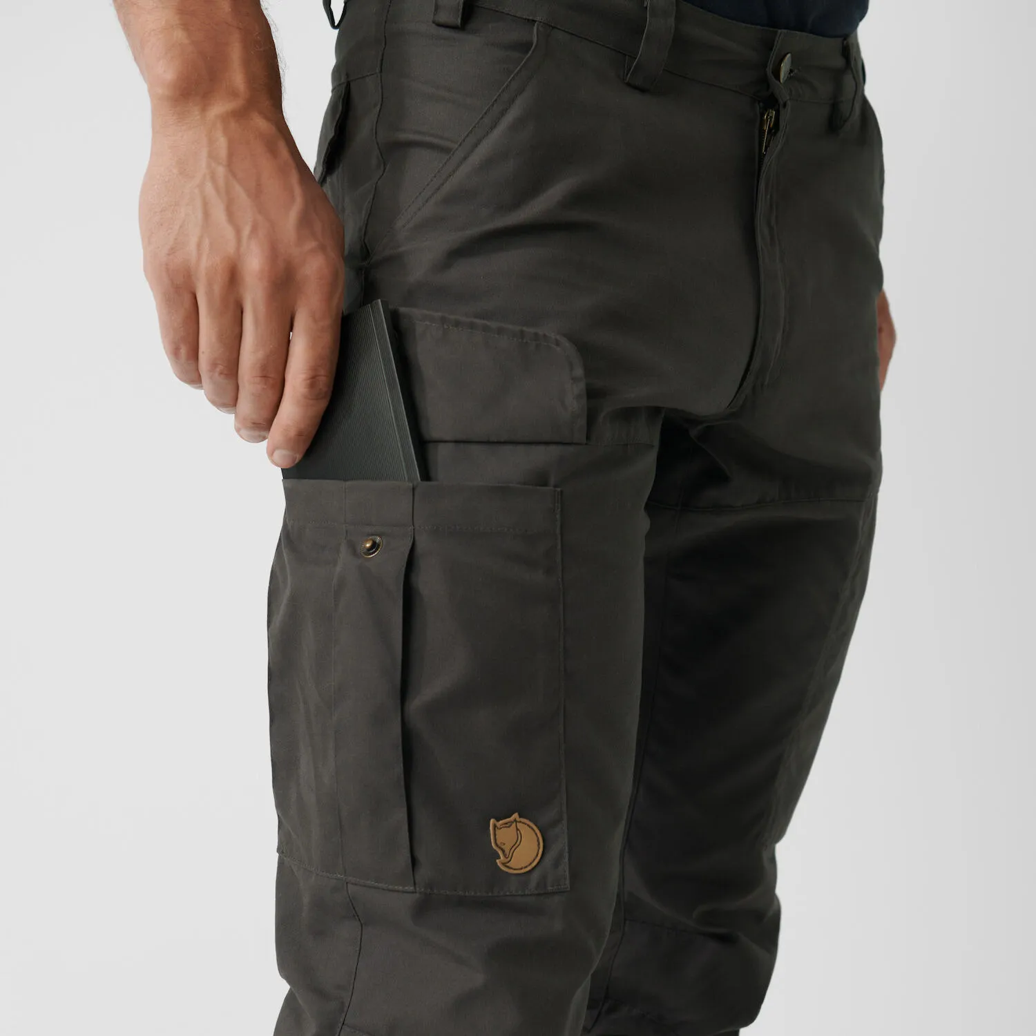 Karl_Pro_Trousers_M_82511-030_G_DETAIL_FJR.jpg