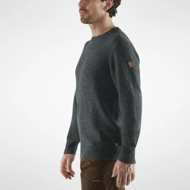 Ovik_RoundNeck_Sweater_M_87323-030_E_MODEL_FJR.jpg